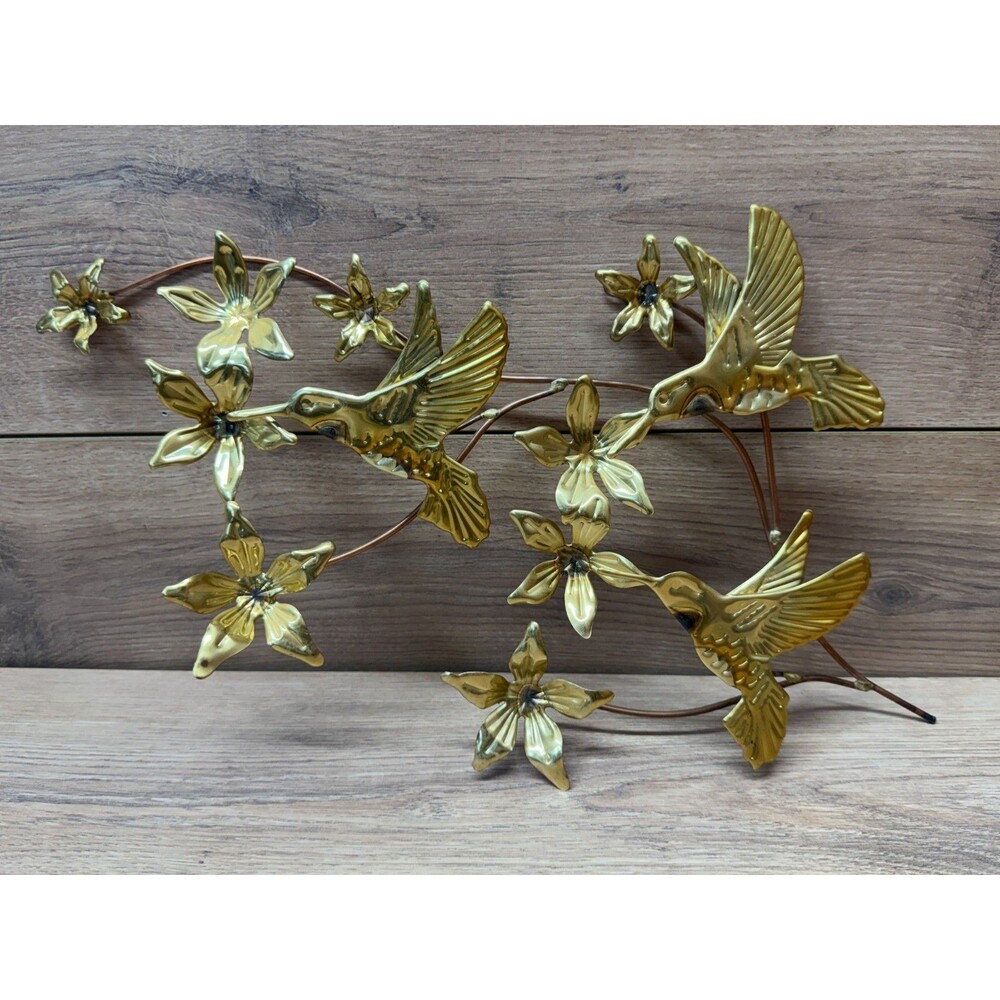 Vintage Homco Metal Art Wall Hanging Hummingbirds Flowers Branches Brass Tone